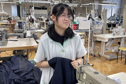 縫製 高橋 彩姫さん